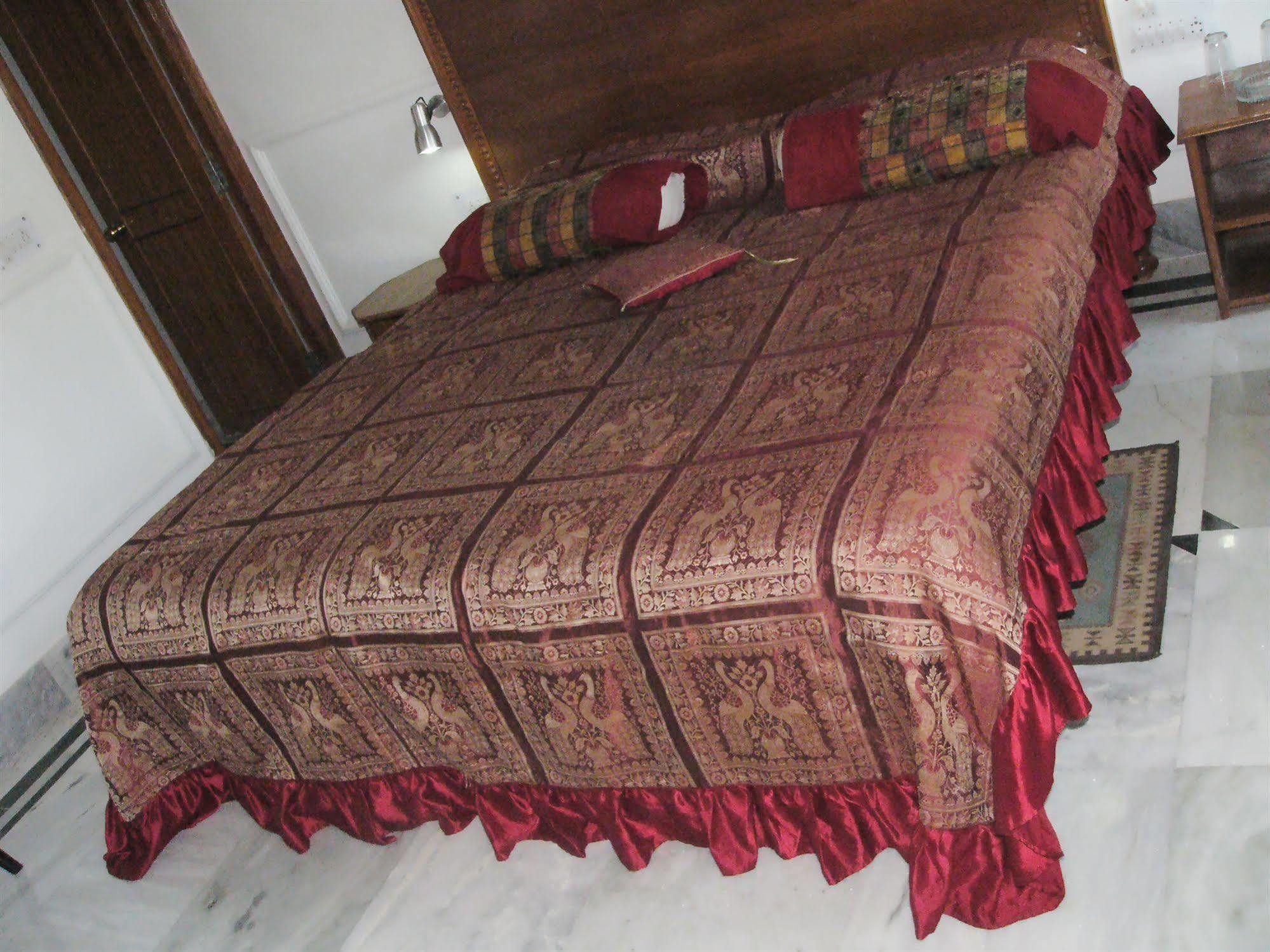 Hotel Zen Khajuraho Exterior photo