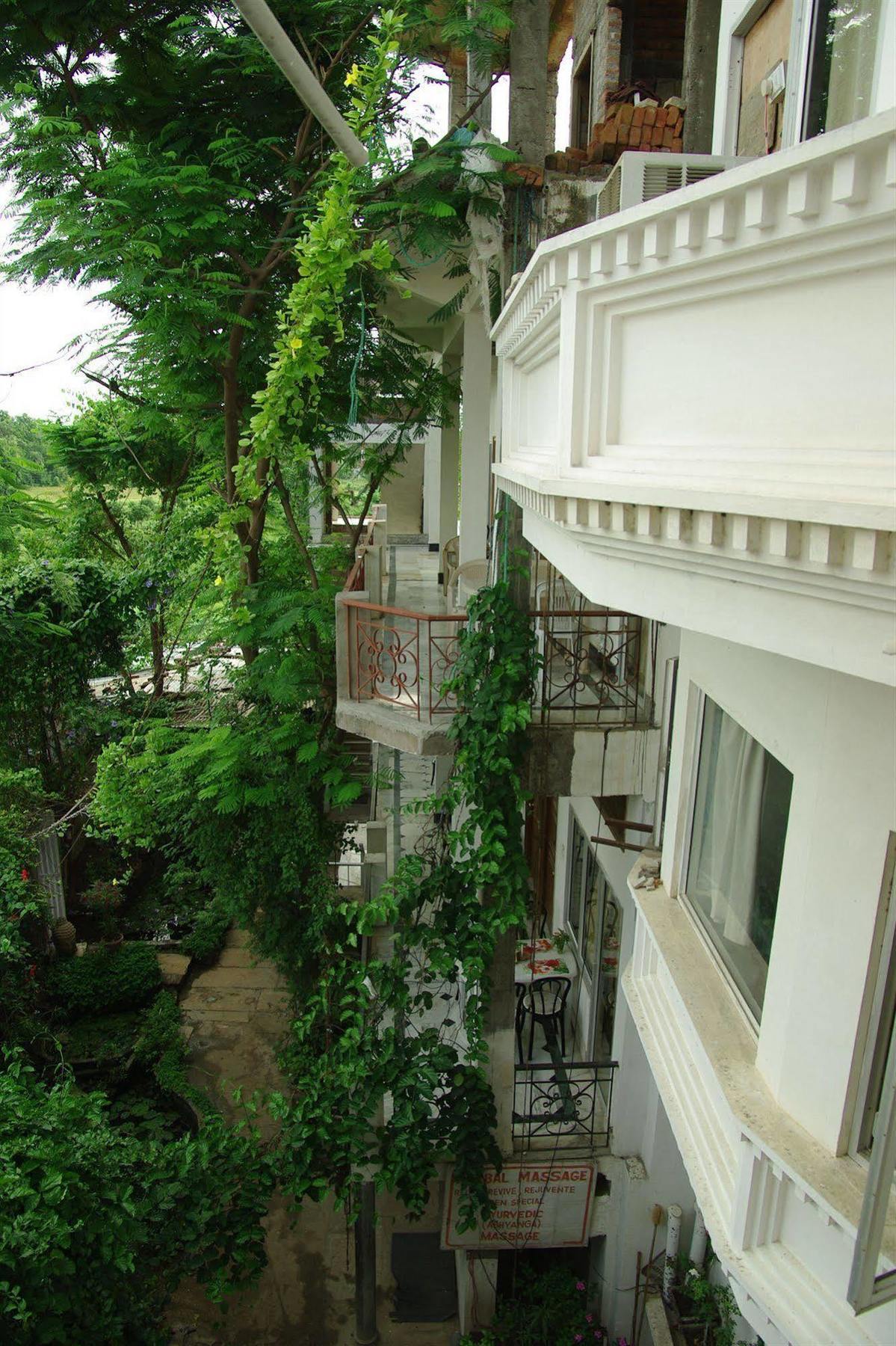 Hotel Zen Khajuraho Exterior photo