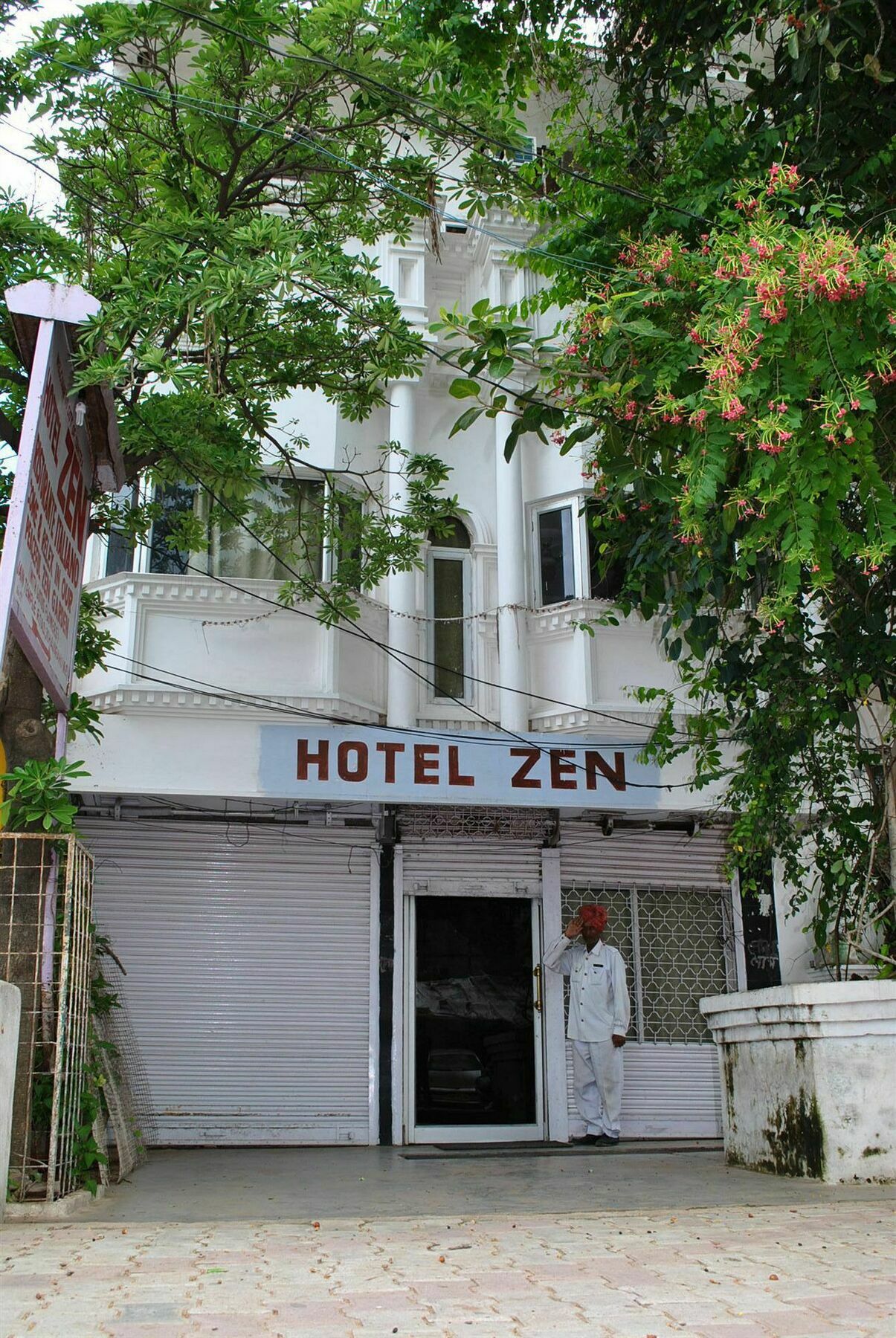 Hotel Zen Khajuraho Exterior photo
